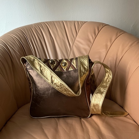 Studded bronze gold western bag - Picture 5 of 8